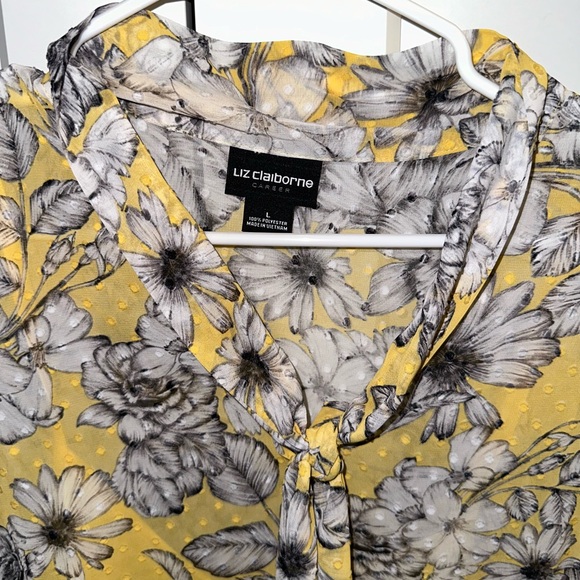 Liz Claiborne Blouse - Picture 3 of 4